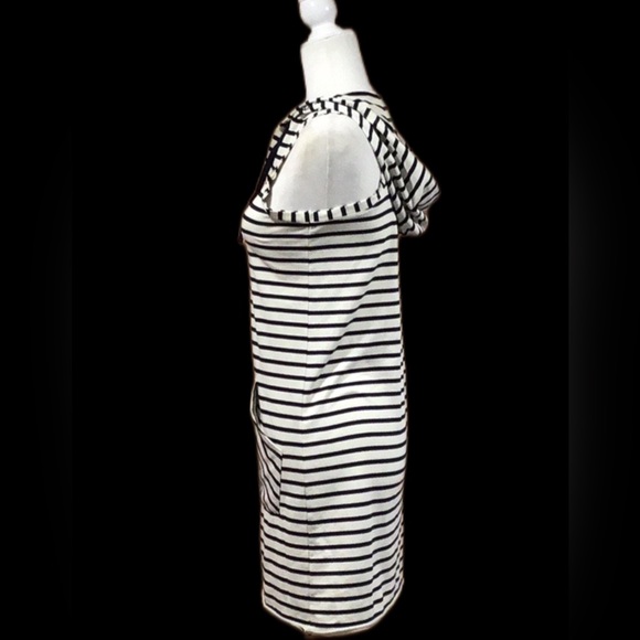 Junk Food “Hello Sunshine” Disney Swim Tunic Hoodie, Black/Eggshell, Size XS - Picture 2 of 10